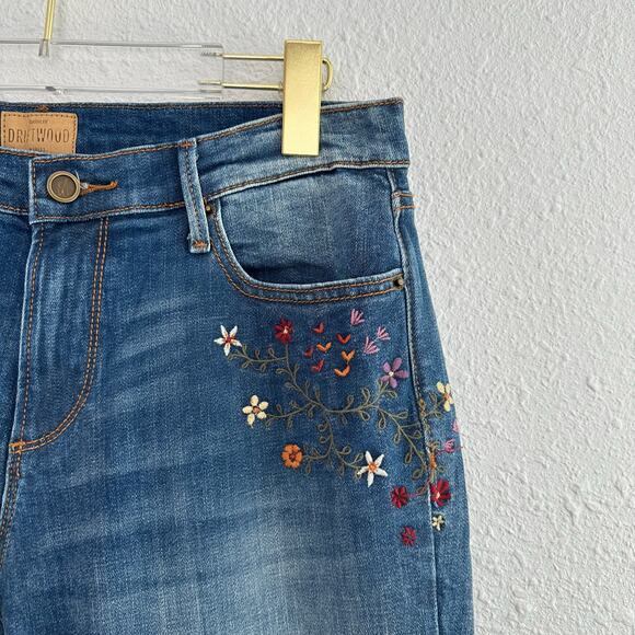 Driftwood Kelly Bootcut Jeans Size 30 Blue Floral Embroidered Boho Mid Rise - Picture 3 of 7